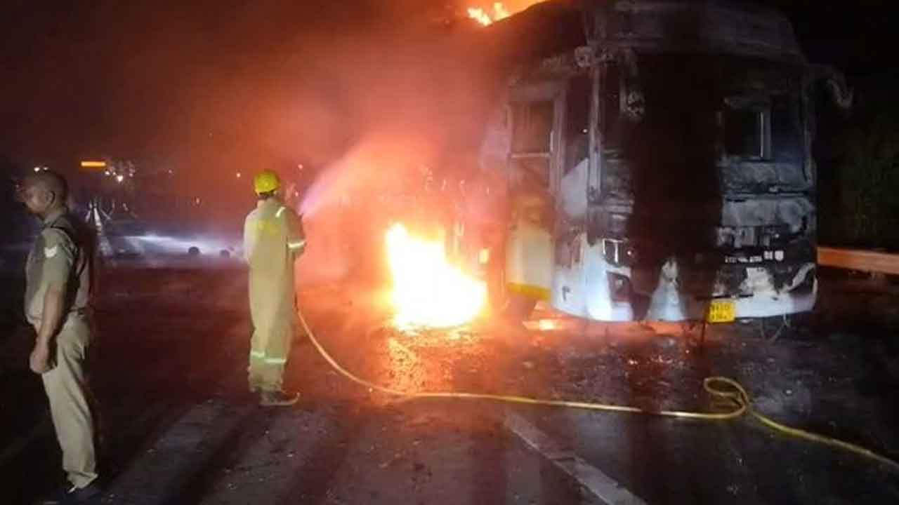 Noida Bus Fire