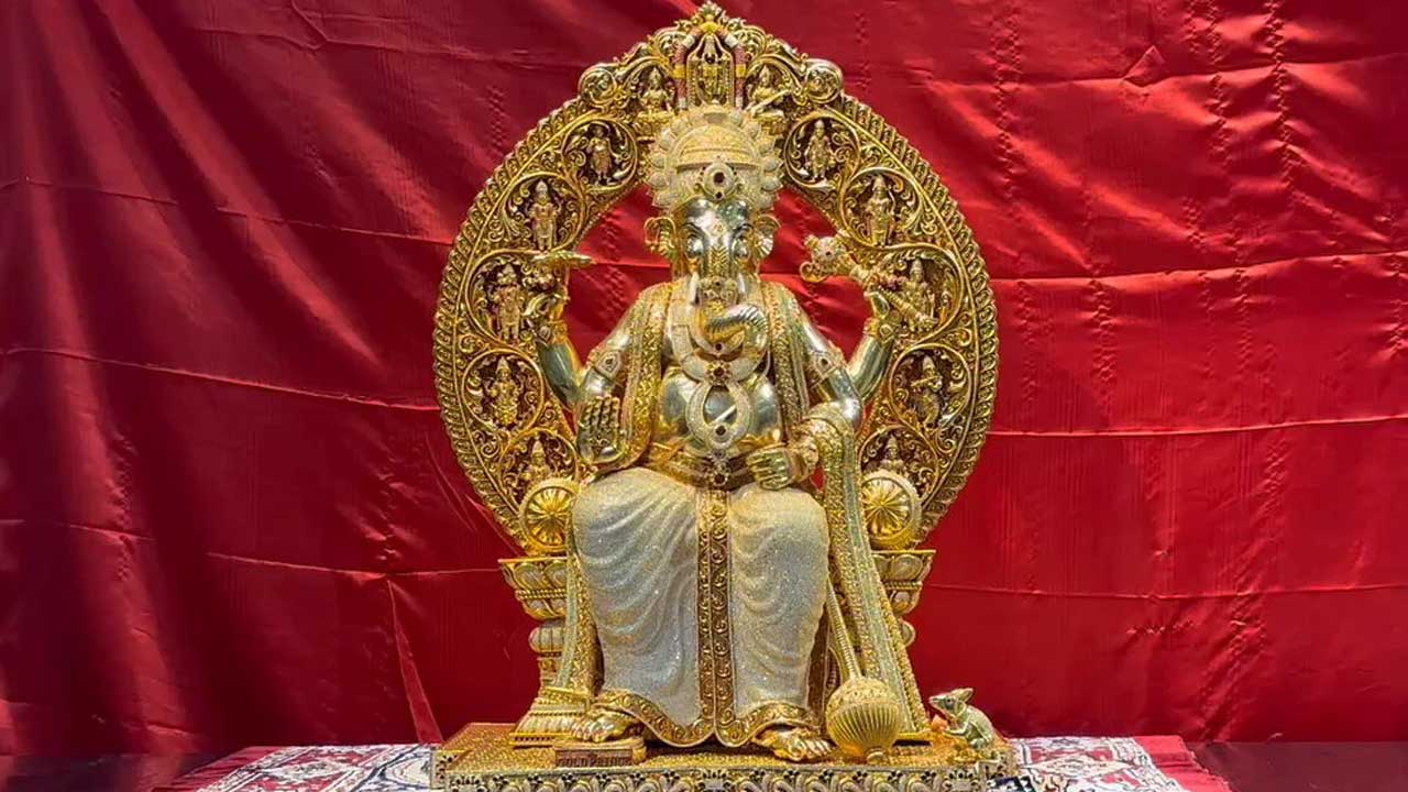 Gold Ganesha Idol