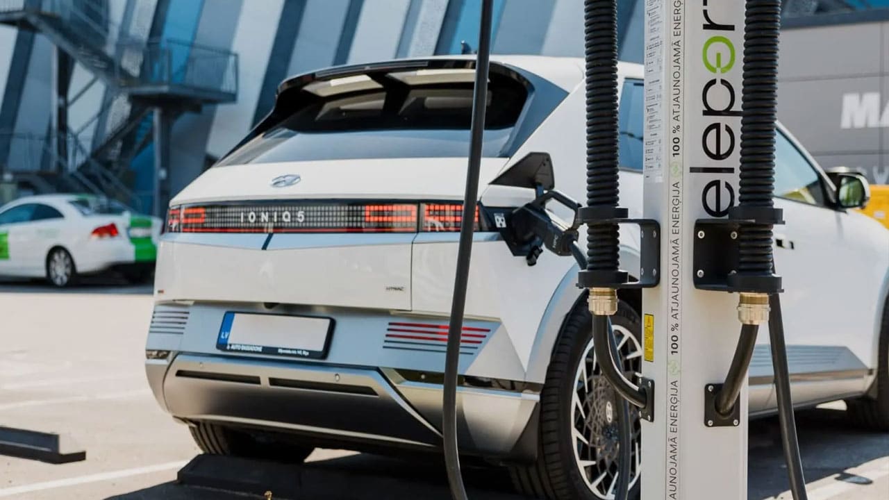 EV Scooter Charging