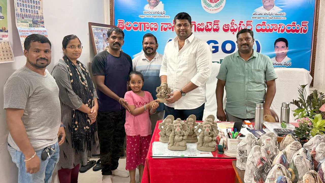 Clay Ganesh Idols |