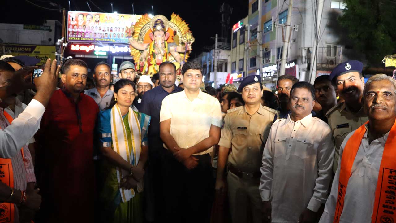 Kamareddy Ganesh Shobhayatra |