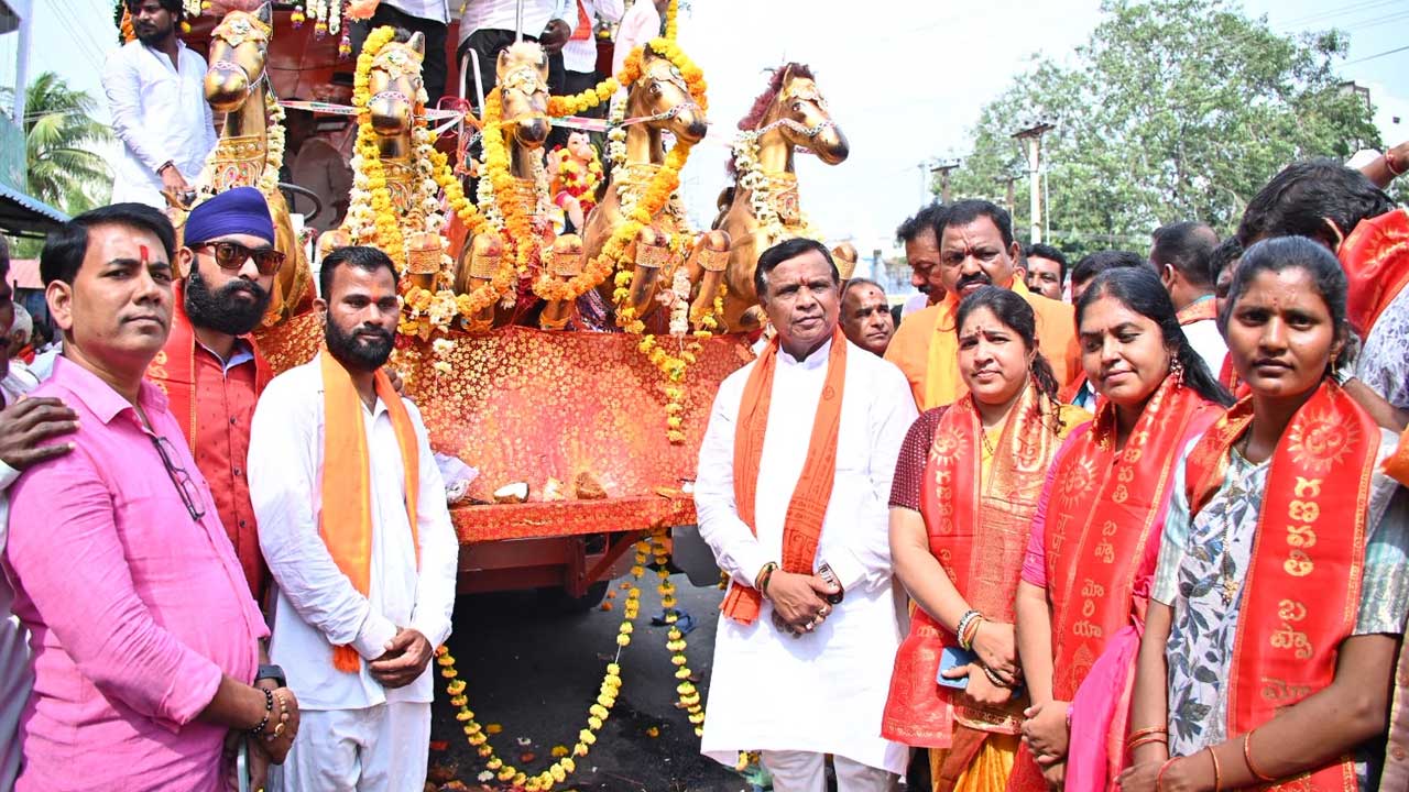 Induru Ganesh Shobhayatra |