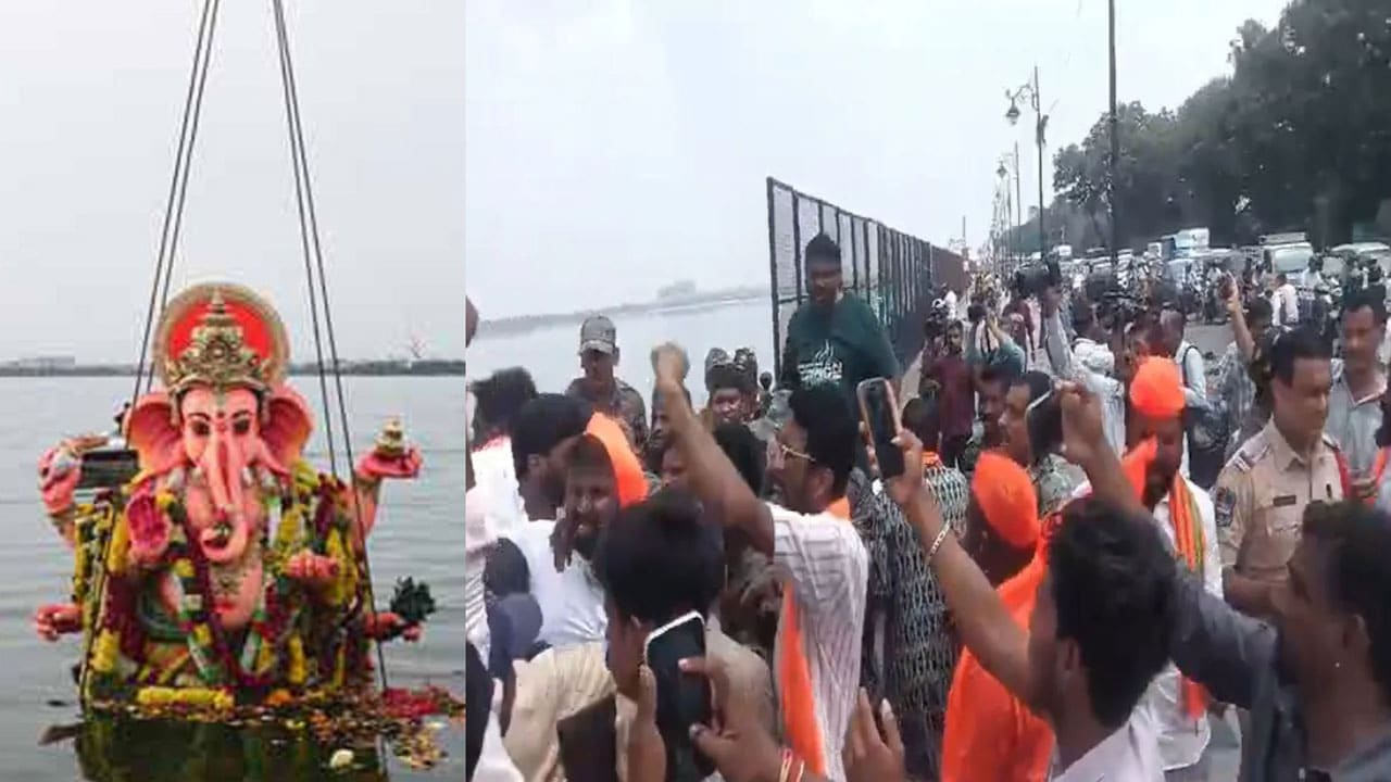 Tank Bund Ganesh Immersion