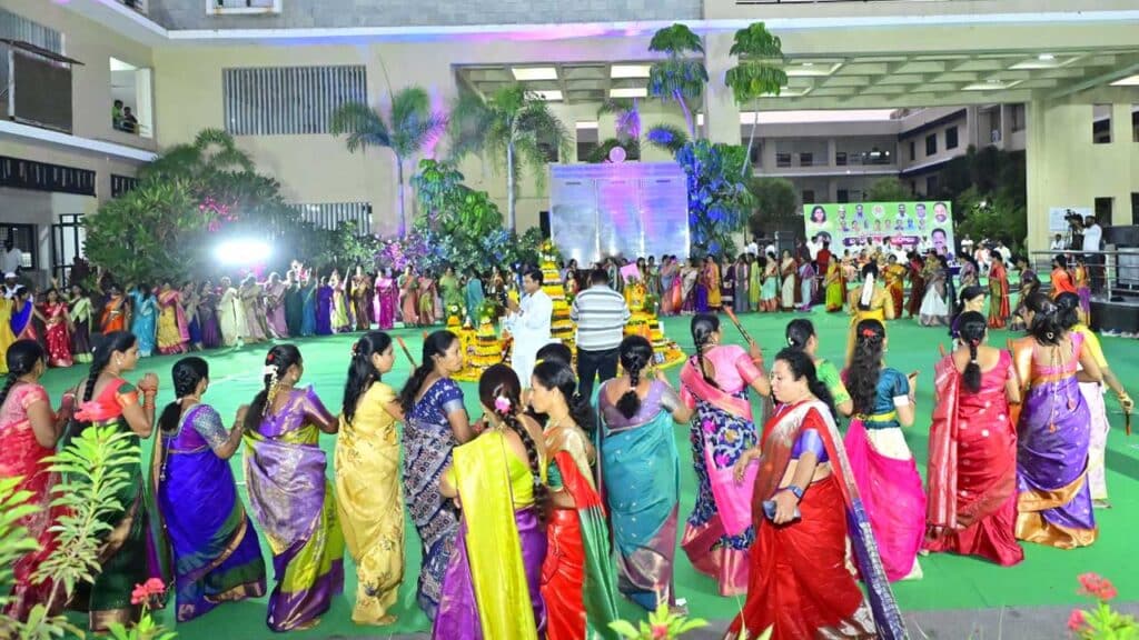 578