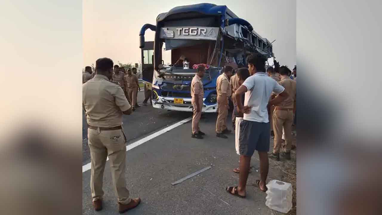 UP Road Accident