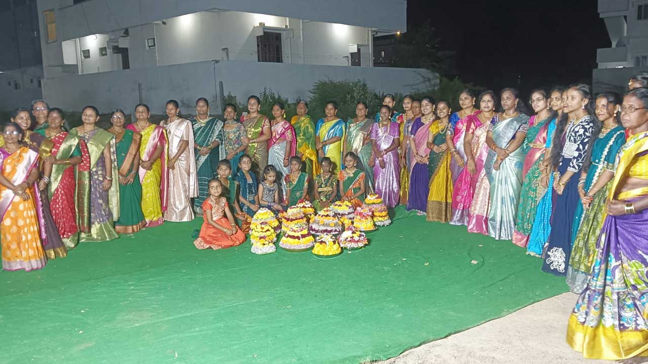 Brindavanam Colony Bathukamma