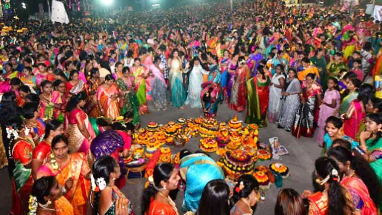 Saddula Bathukamma