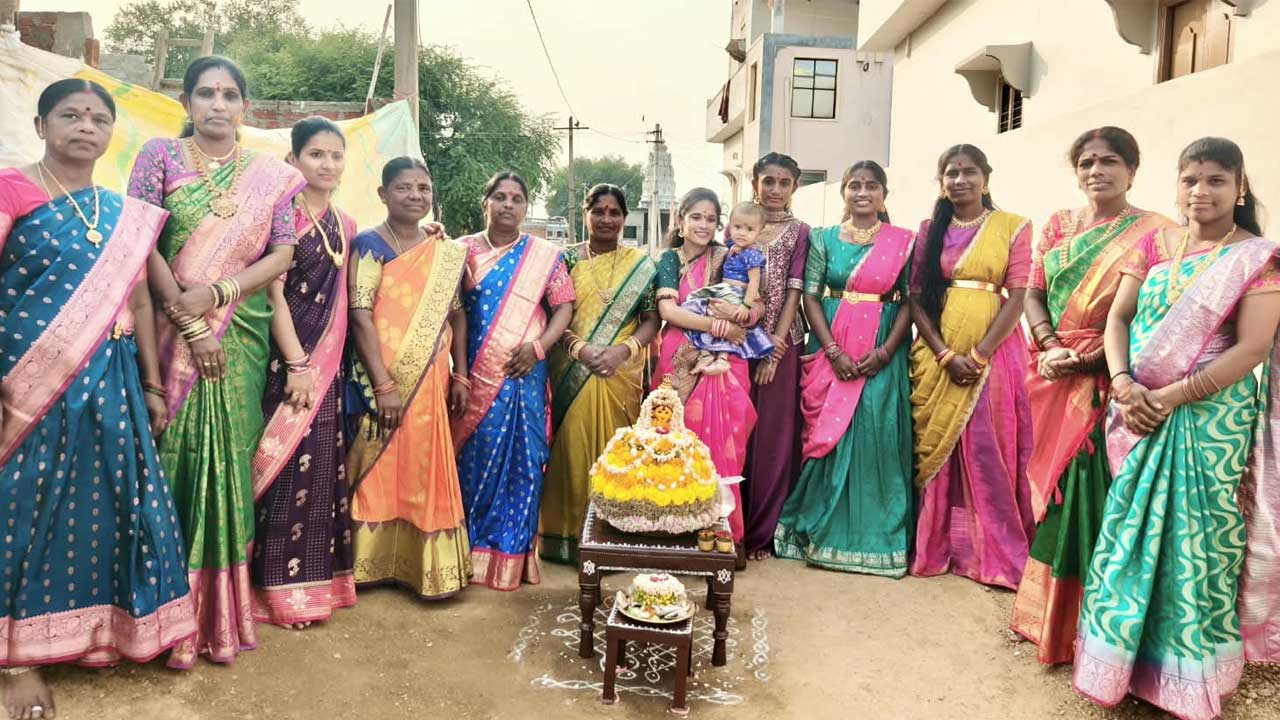 Saddula Bathukamma |