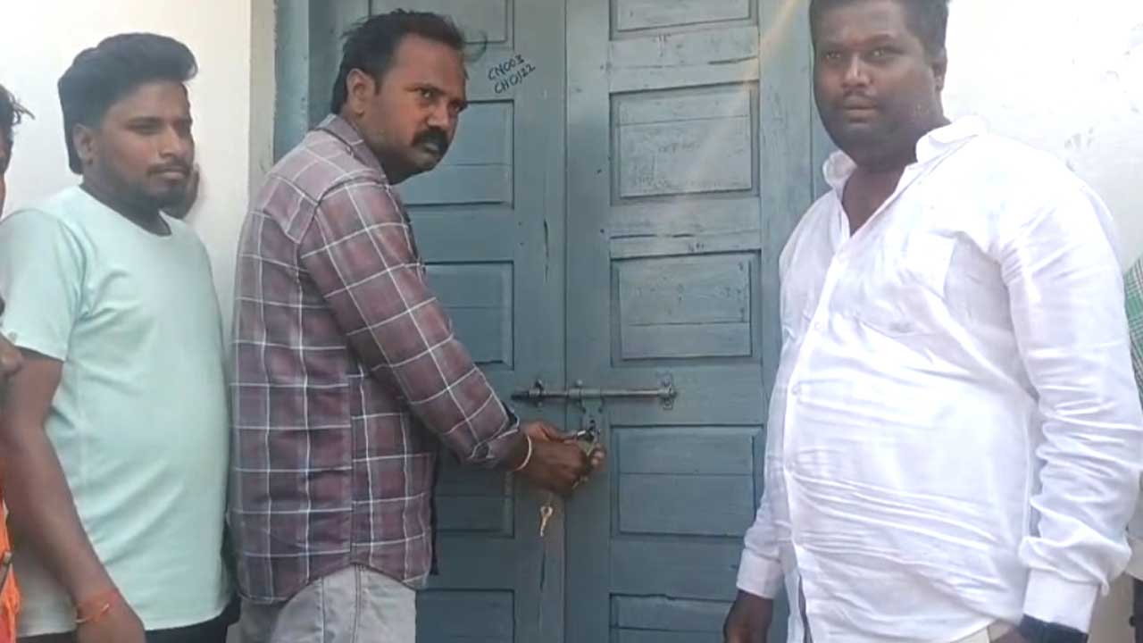 Hangarga Panchayat Secretary |