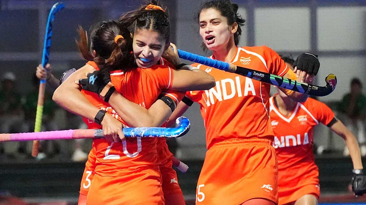 Women’s Hockey