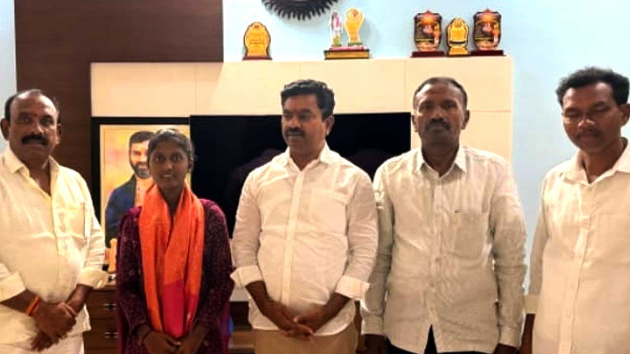 Gudepu Vamshika Cricket |