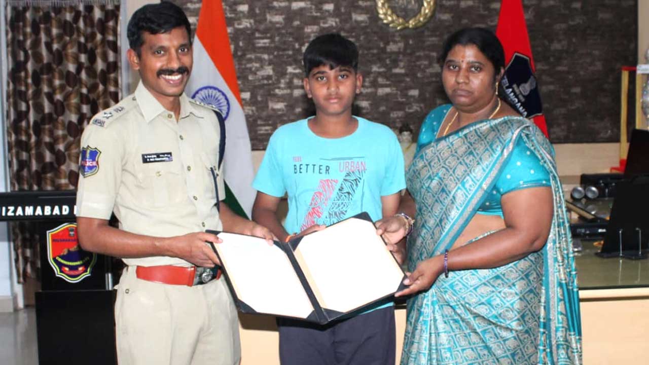 Constable Pramod |